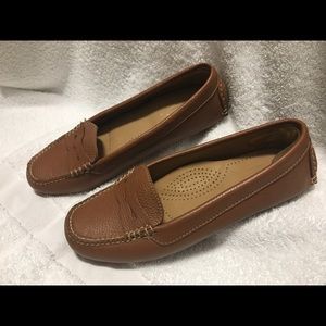 Bass Weejuns Simone driving Mocs